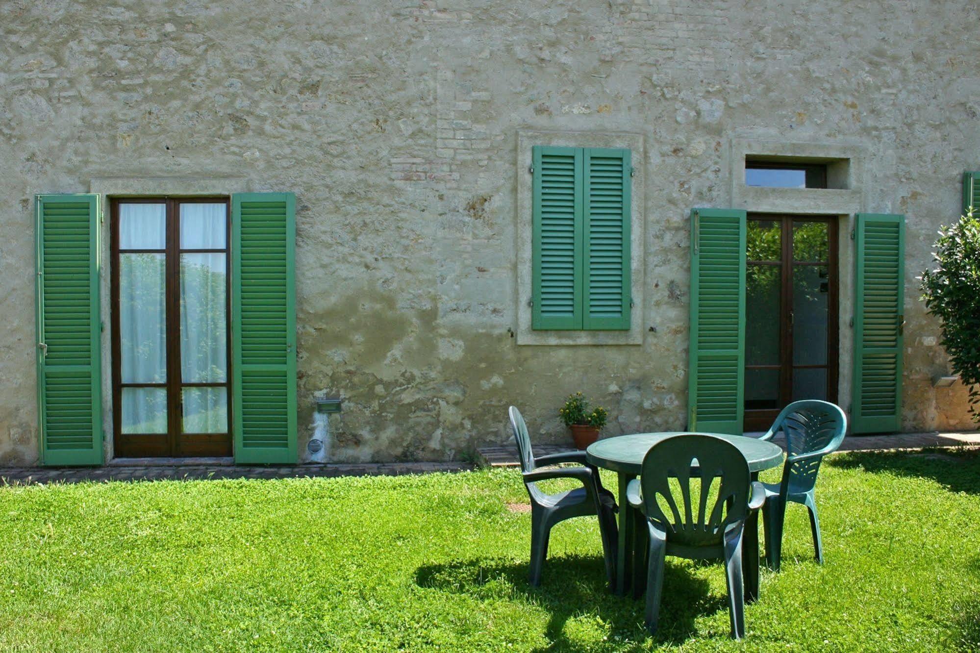 Podere Il Pino Poggibonsi Exterior foto